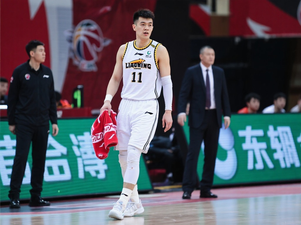 此外，教练组如何更好地利用他的特点，也是