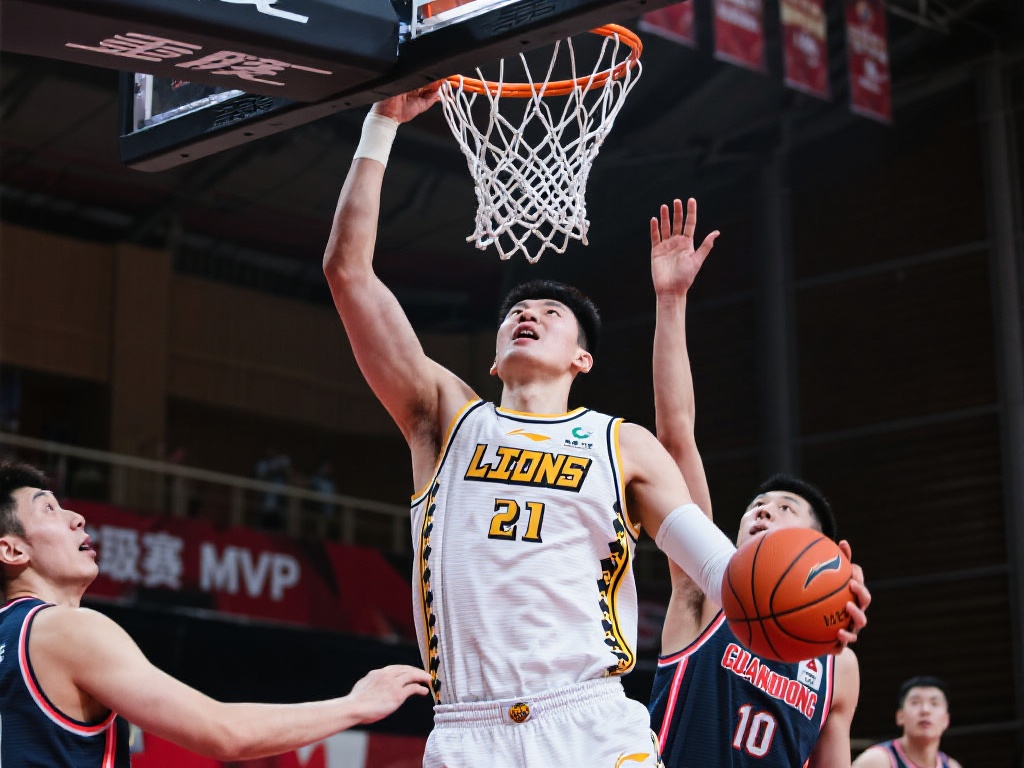 胡金秋在本赛季的表现堪称现象级，场均能够